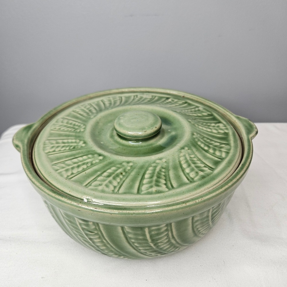 Vintage Sage Green Ceramic Casserole Dish with Lid Embossed Wheat Pattern 8.5in